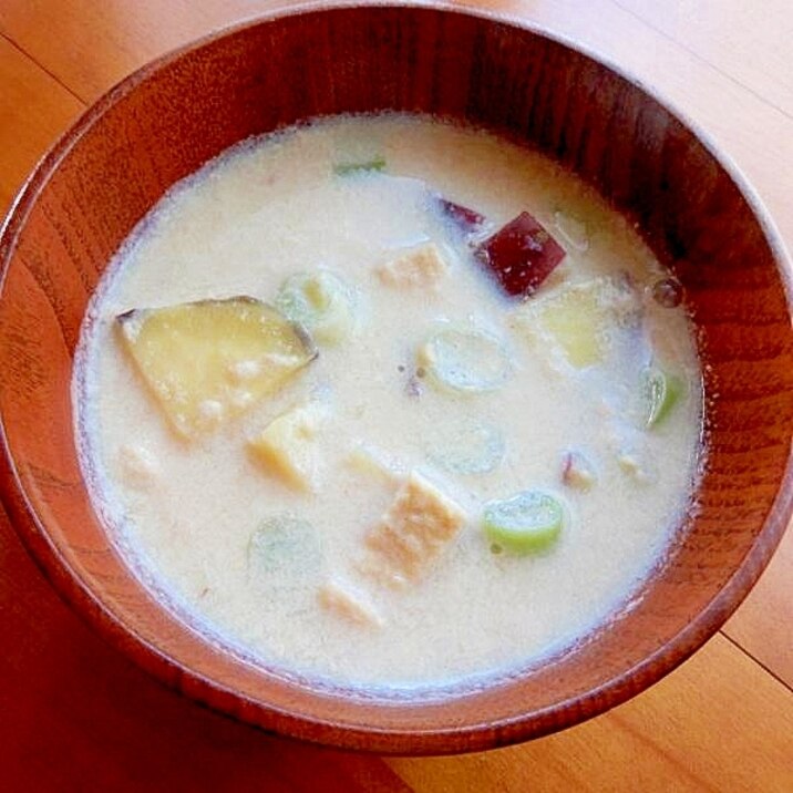 ふかした薩摩芋で5分!?温まる❤豆乳の味噌汁♪